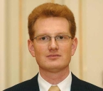 Pécs, 2006. július 21. Csák Ferenc, a Miniszterelnöki Hivatal politikai államtitkára személyében tanácsadót neveztek ki a Pécs 2010-Európa Kulturális Fővárosa projekt koordinálására. Felvételünk 2006. január 16-án készült. (MTI Fotó: Soós Lajos) Pécs, 2006. július 21. Csák Ferenc, a Miniszterelnöki Hivatal politikai államtitkára személyében tanácsadót neveztek ki a Pécs 2010-Európa Kulturális Fővárosa projekt koordinálására. Felvételünk 2006. január 16-án készült. (MTI Fotó: Soós Lajos)