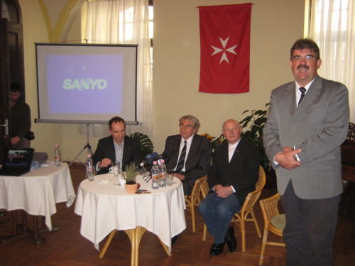 maltai_szsz_101008_04